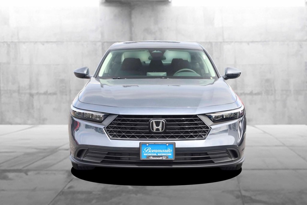 Honda Accord Sedan Vehicle Image 04