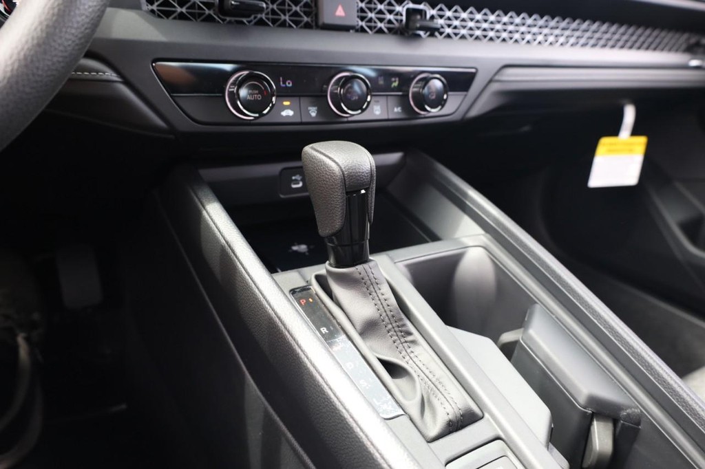 Honda Accord Sedan Vehicle Image 15