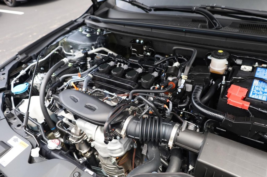 Honda Accord Sedan Vehicle Image 21