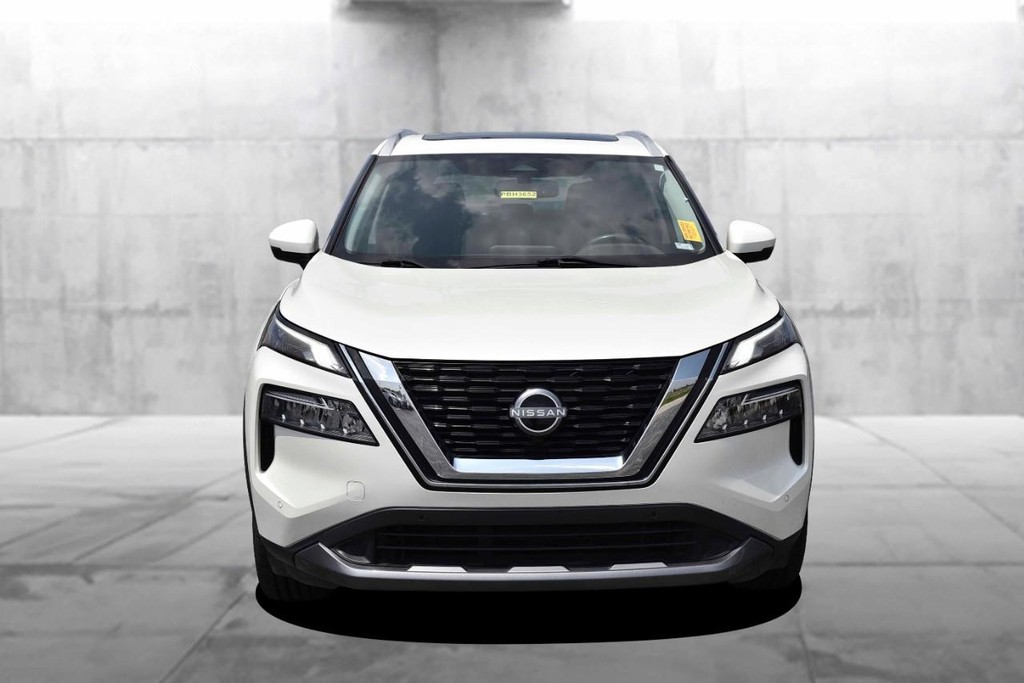 Nissan Rogue Vehicle Image 04