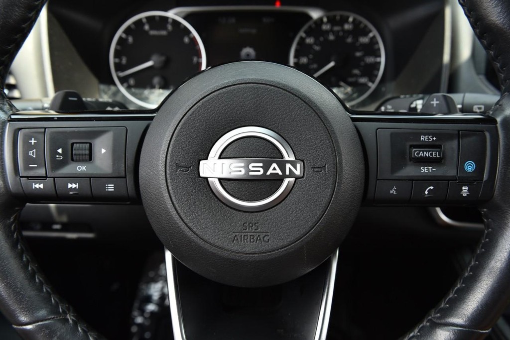 Nissan Rogue Vehicle Image 20