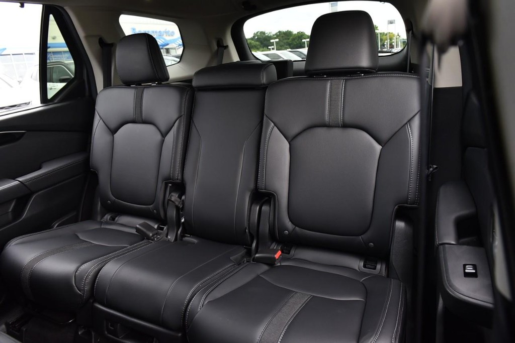 Honda Pilot Vehicle Image 24