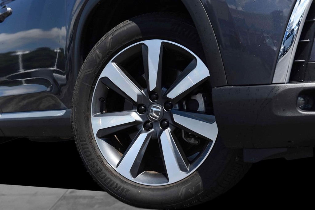 Honda Pilot Vehicle Image 03