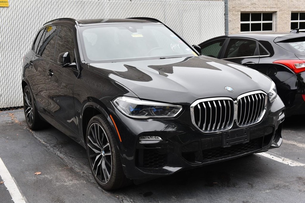 BMW X5 Vehicle Full-screen Gallery Image 04