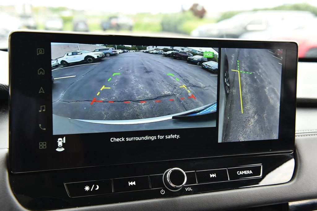 Mitsubishi Outlander Vehicle Image 14
