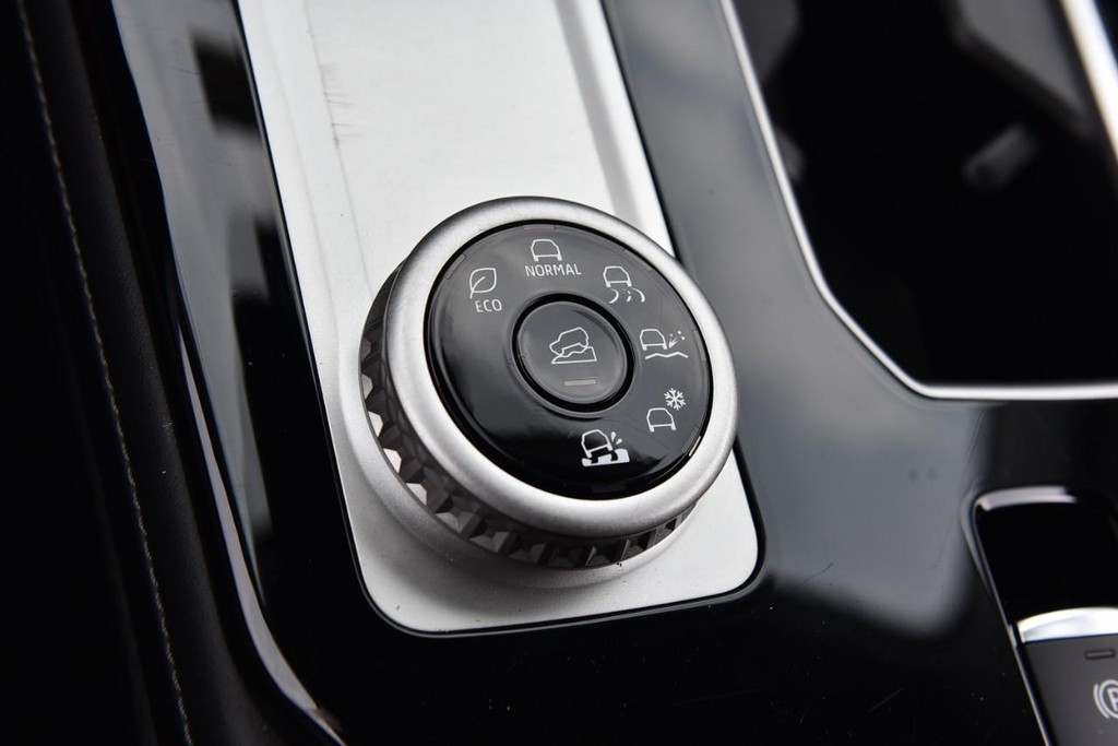 Mitsubishi Outlander Vehicle Image 20
