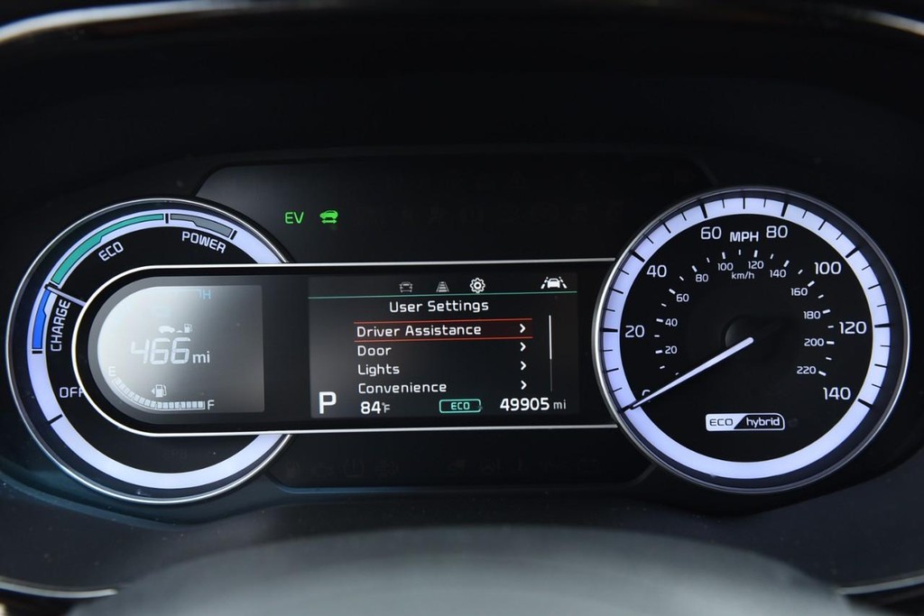 Kia Niro Vehicle Image 11