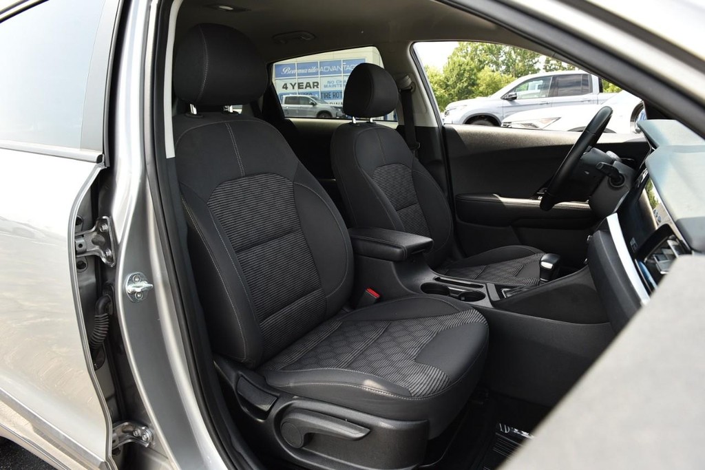Kia Niro Vehicle Image 19