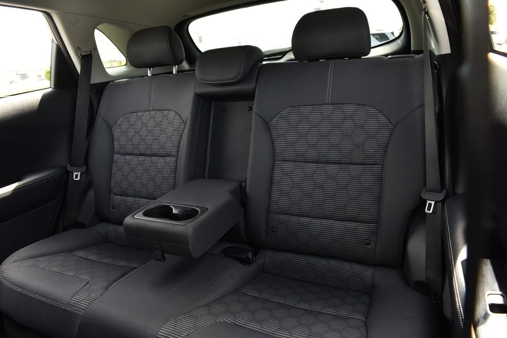 Kia Niro Vehicle Image 20