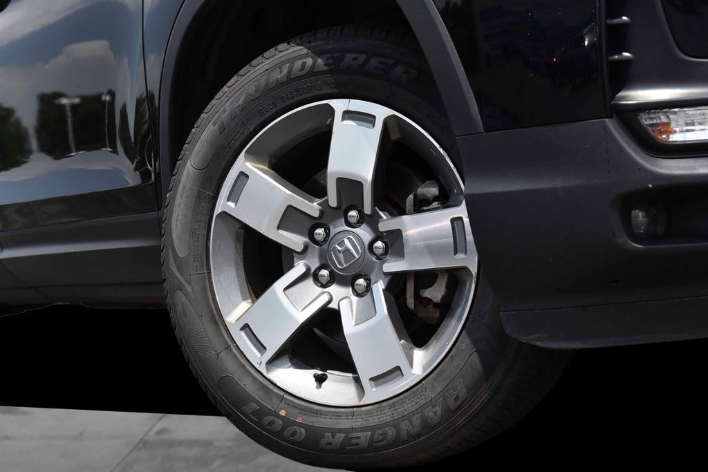 Honda Ridgeline Vehicle Image 03