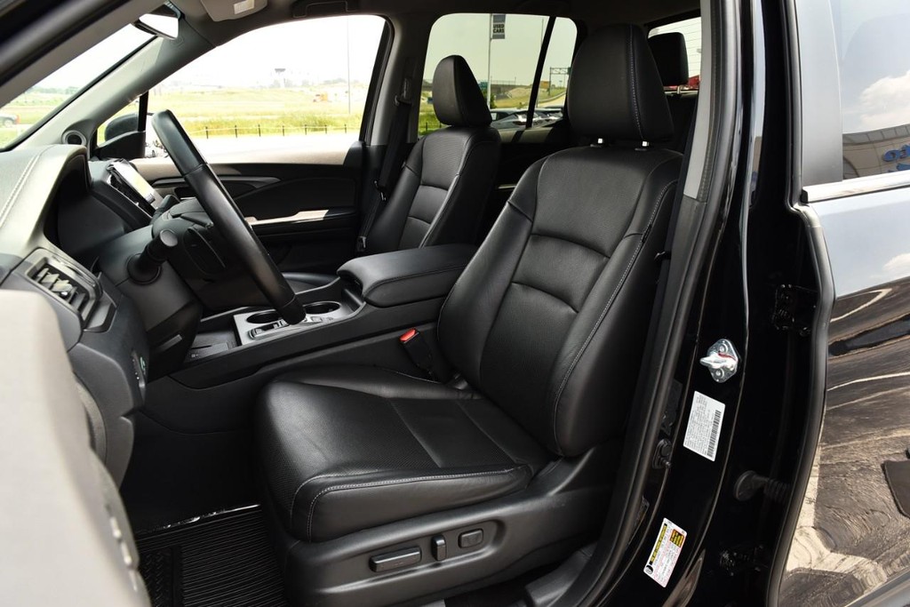 Honda Ridgeline Vehicle Image 25
