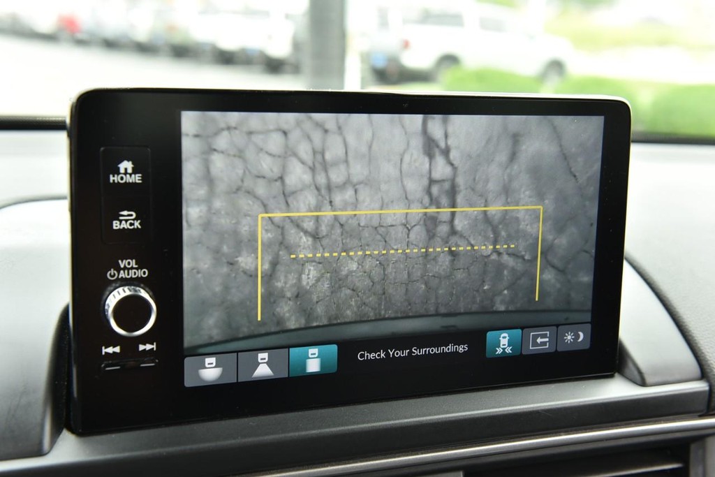 Honda Pilot Vehicle Image 14