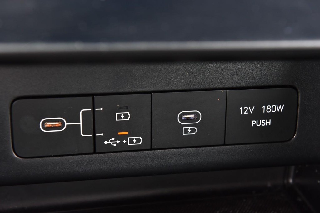 Hyundai Sonata Vehicle Image 15