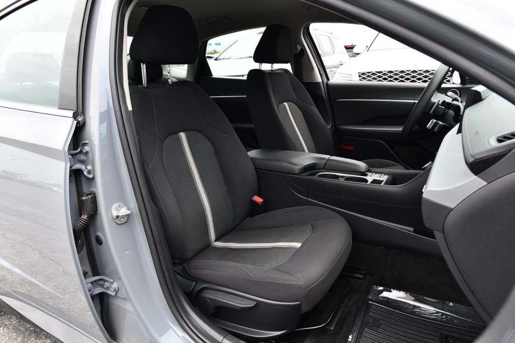 Hyundai Sonata Vehicle Image 20