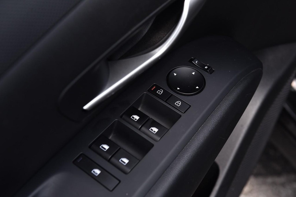 Hyundai Tucson Vehicle Image 08