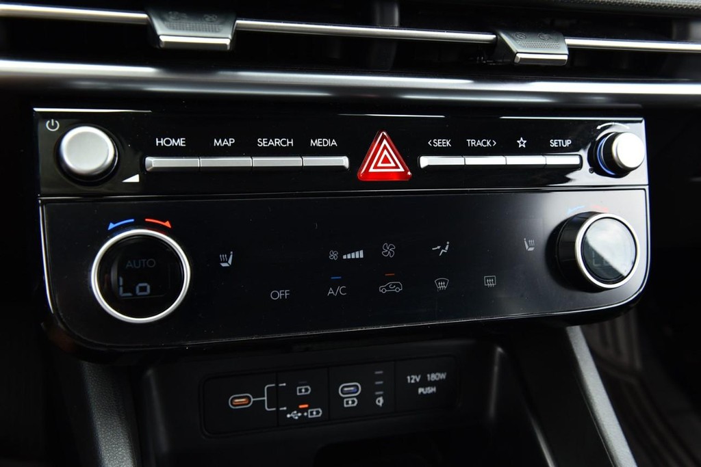 Hyundai Tucson Vehicle Image 14