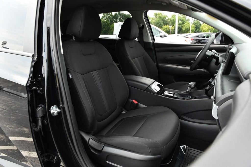 Hyundai Tucson Vehicle Image 20