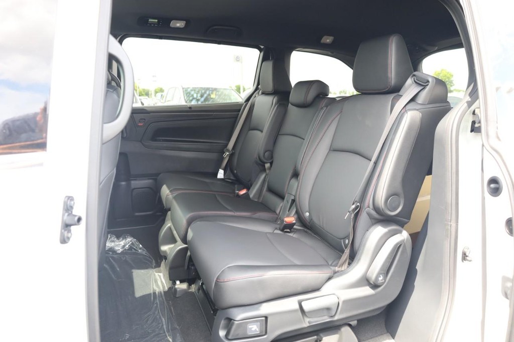Honda Odyssey Vehicle Image 21