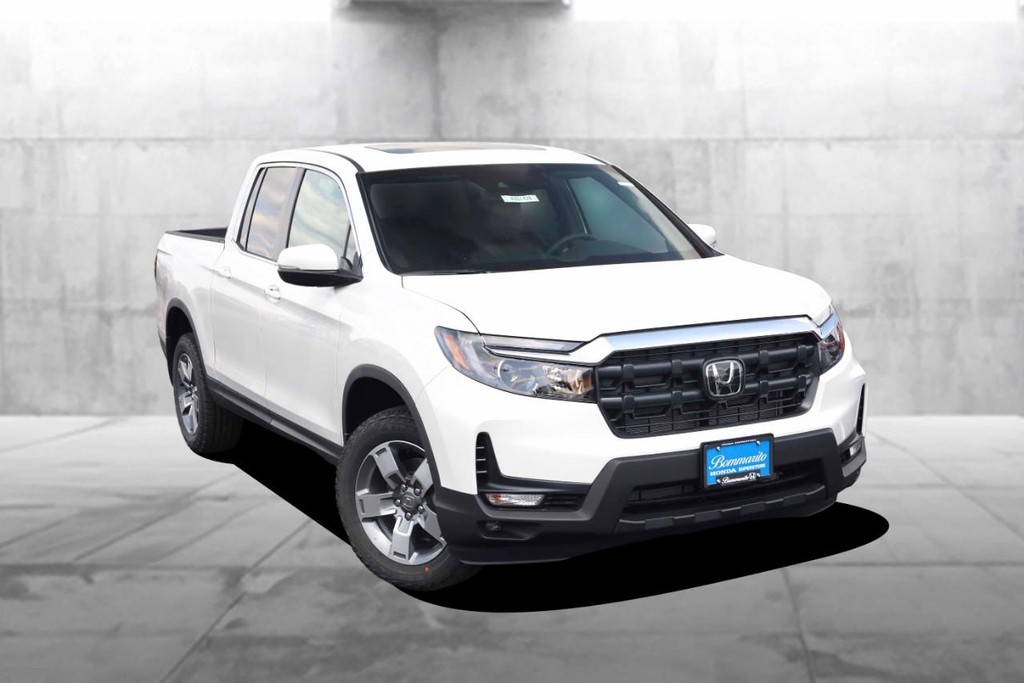 Honda Ridgeline Vehicle Image 02