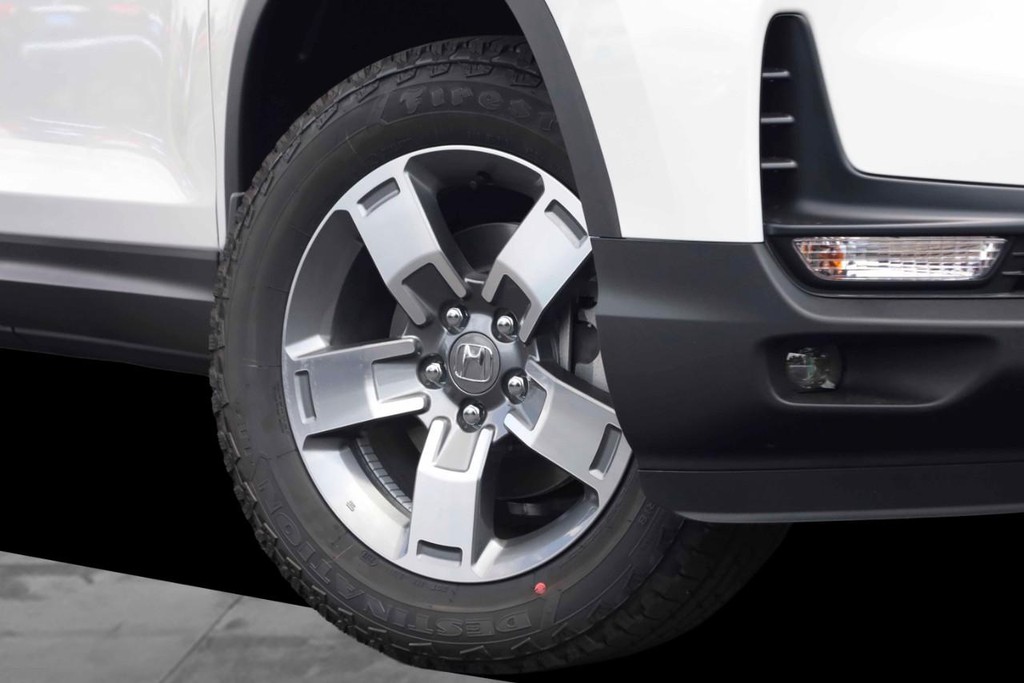 Honda Ridgeline Vehicle Image 03