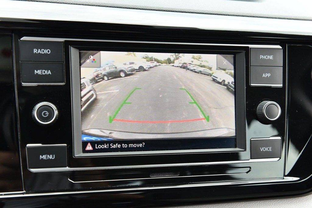Volkswagen Taos Vehicle Image 13