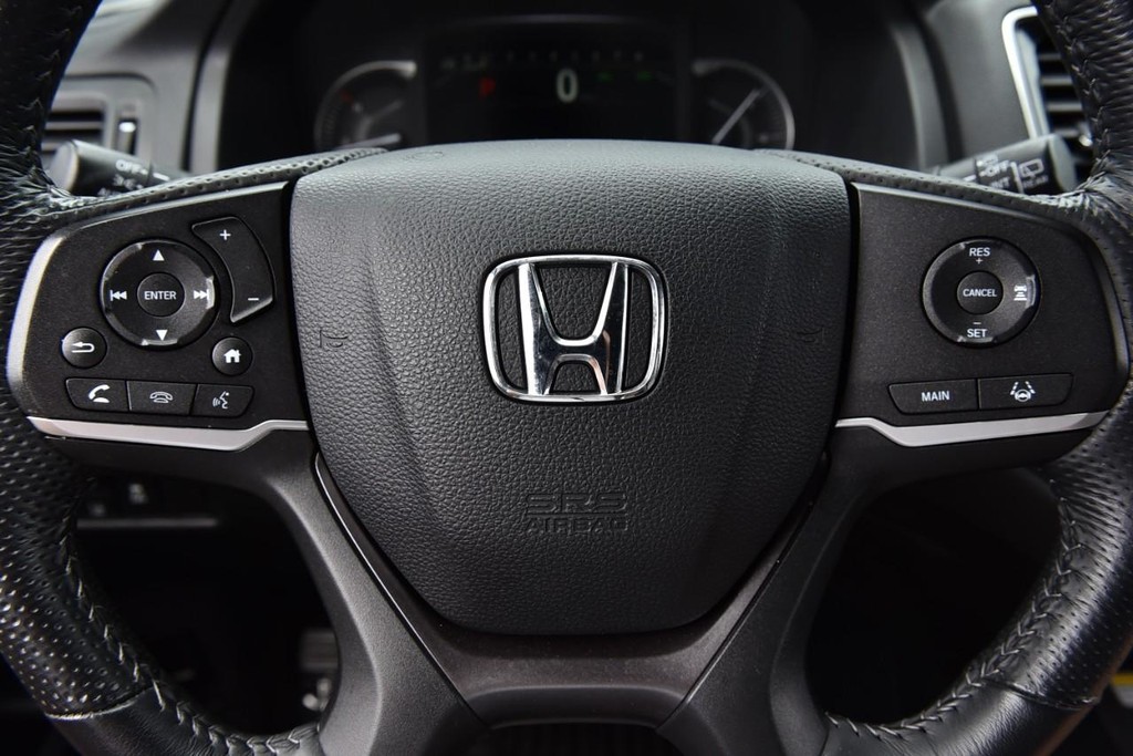 Honda Passport Vehicle Image 23