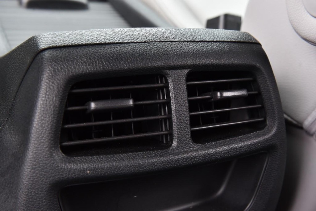 Honda Passport Vehicle Image 28