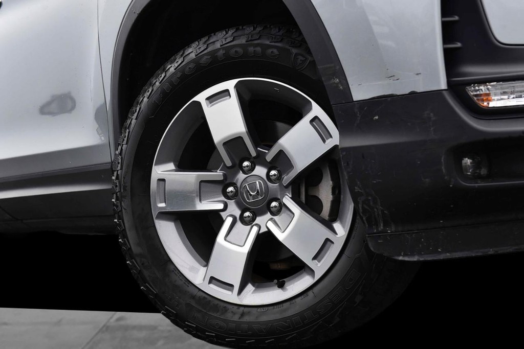 Honda Ridgeline Vehicle Image 03