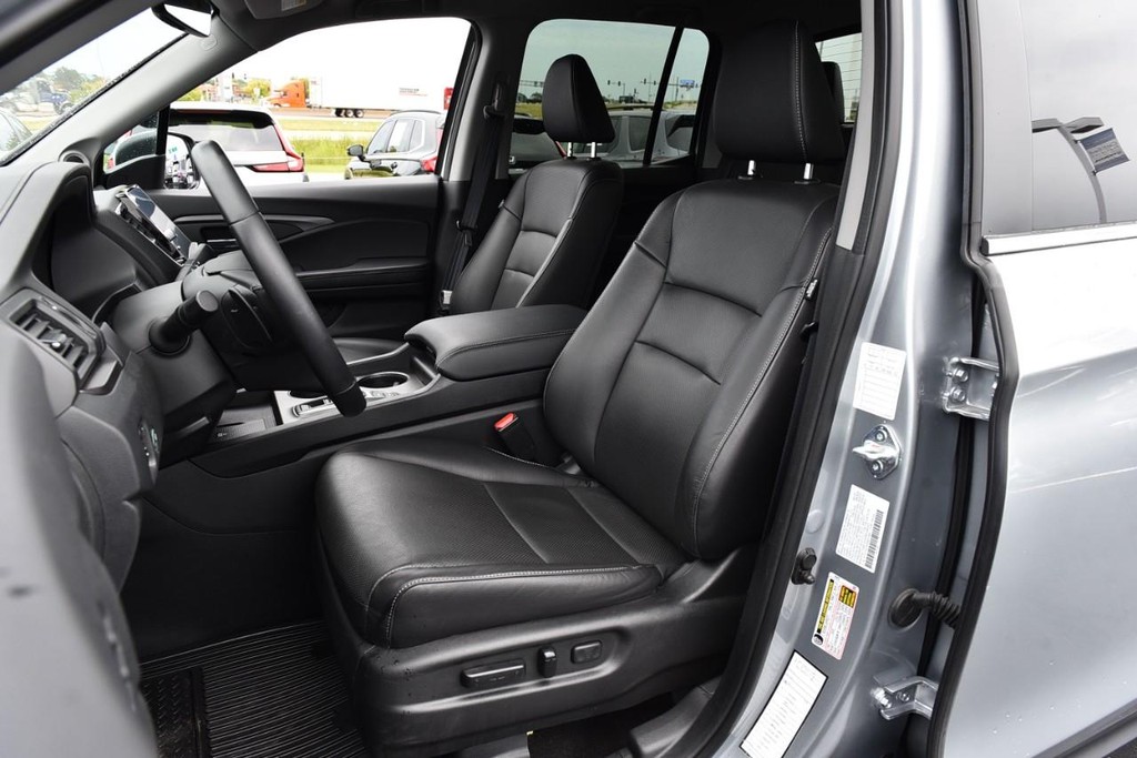 Honda Ridgeline Vehicle Image 25