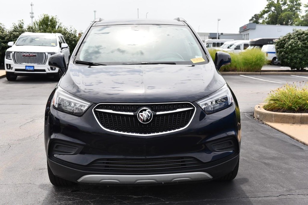 Buick Encore Vehicle Full-screen Gallery Image 04