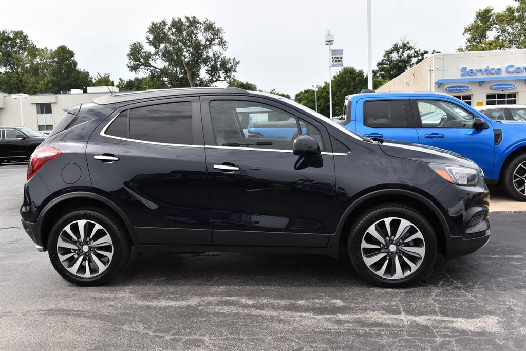 Buick Encore Vehicle Full-screen Gallery Image 05