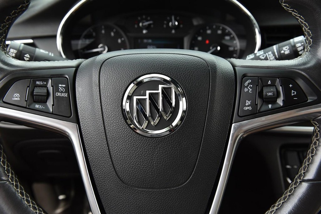 Buick Encore Vehicle Full-screen Gallery Image 16