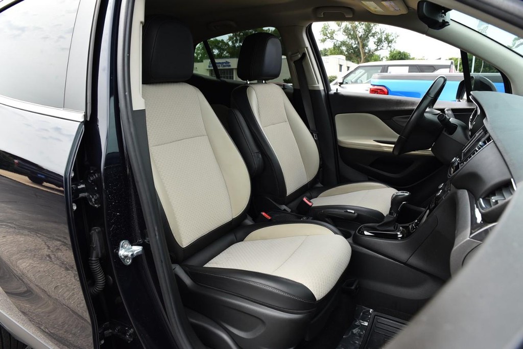 Buick Encore Vehicle Full-screen Gallery Image 18
