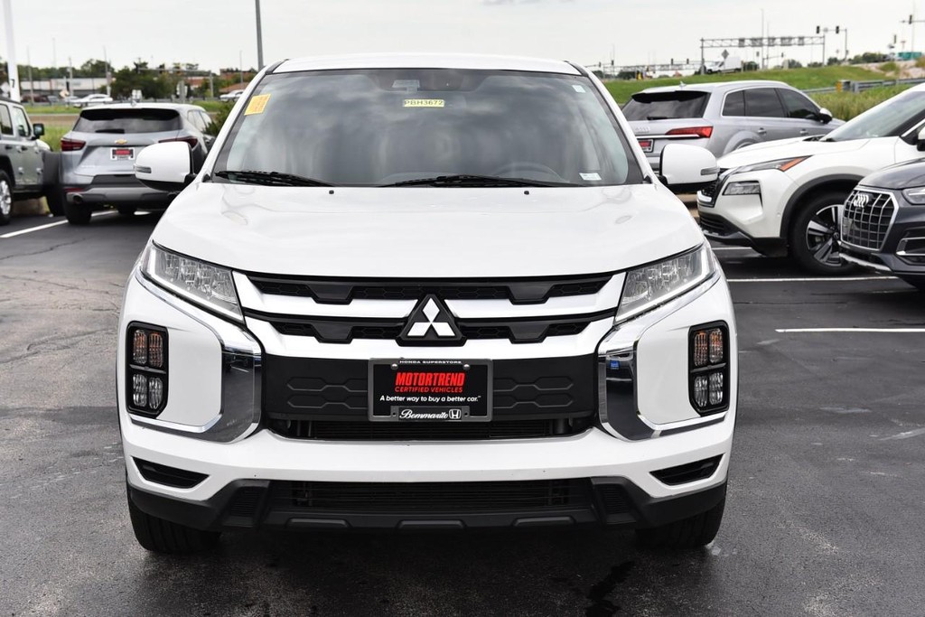 Mitsubishi Outlander Sport Vehicle Image 04