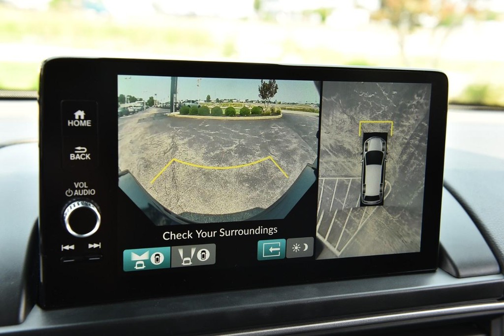 Honda Pilot Vehicle Image 15