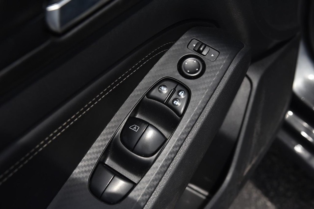 Nissan Altima Vehicle Image 08