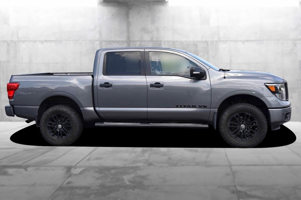 Nissan Titan Vehicle Image 05