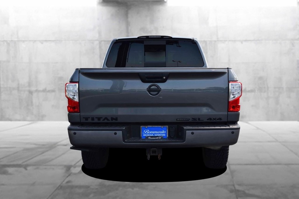 Nissan Titan Vehicle Image 06
