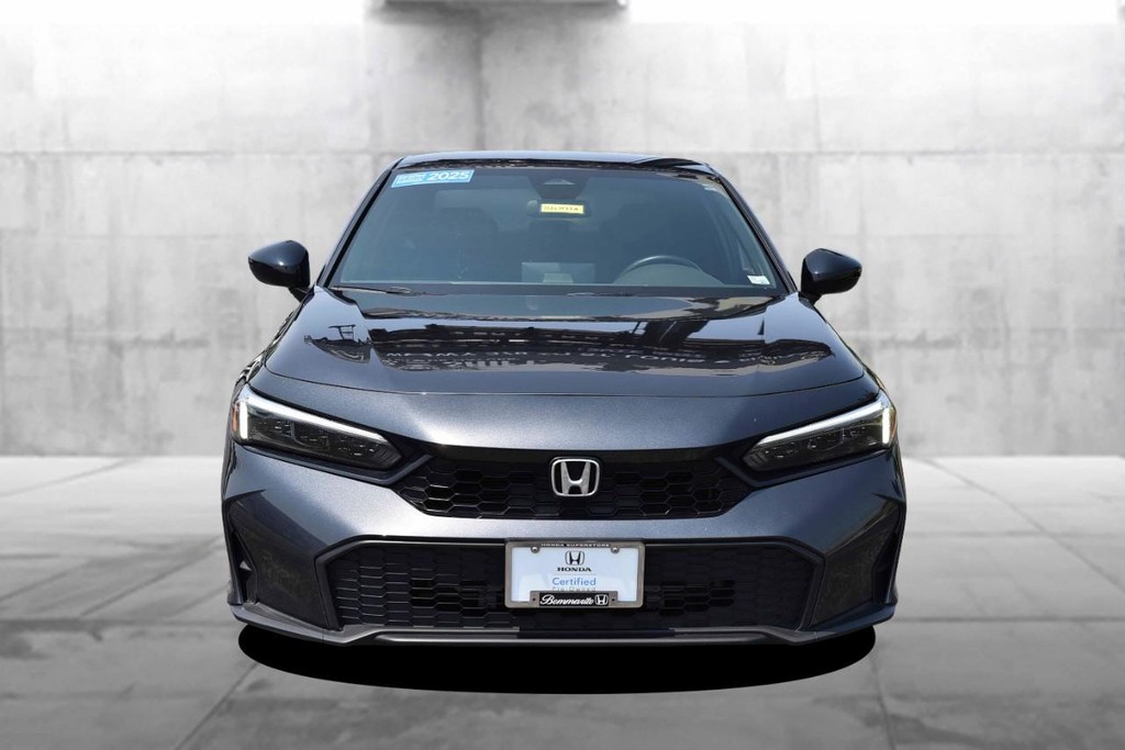 Honda Civic Sedan Vehicle Full-screen Gallery Image 4