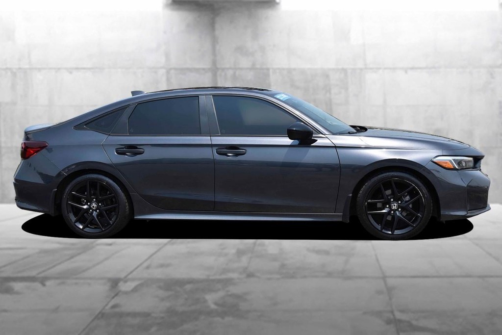 Honda Civic Sedan Vehicle Full-screen Gallery Image 5