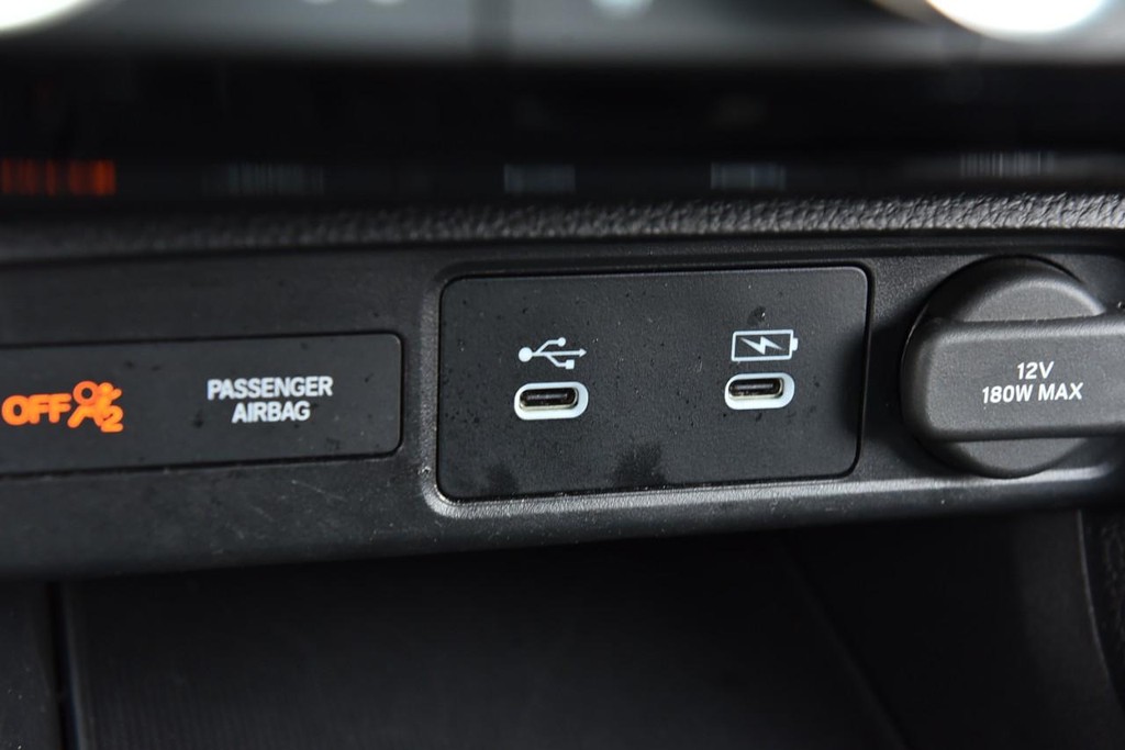 Honda Civic Sedan Vehicle Full-screen Gallery Image 17