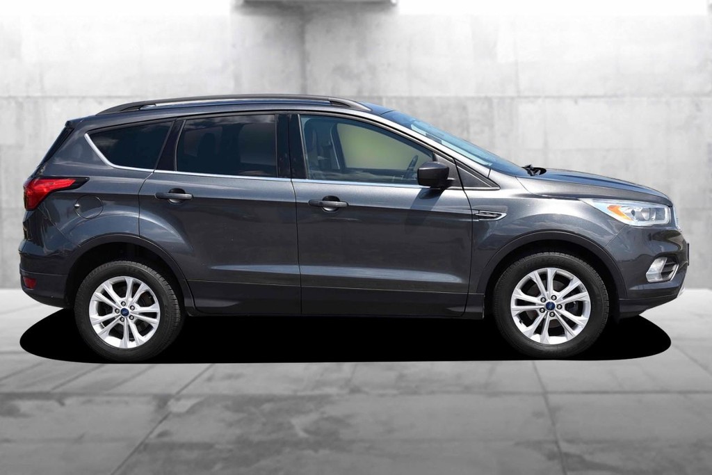 Ford Escape Vehicle Image 05