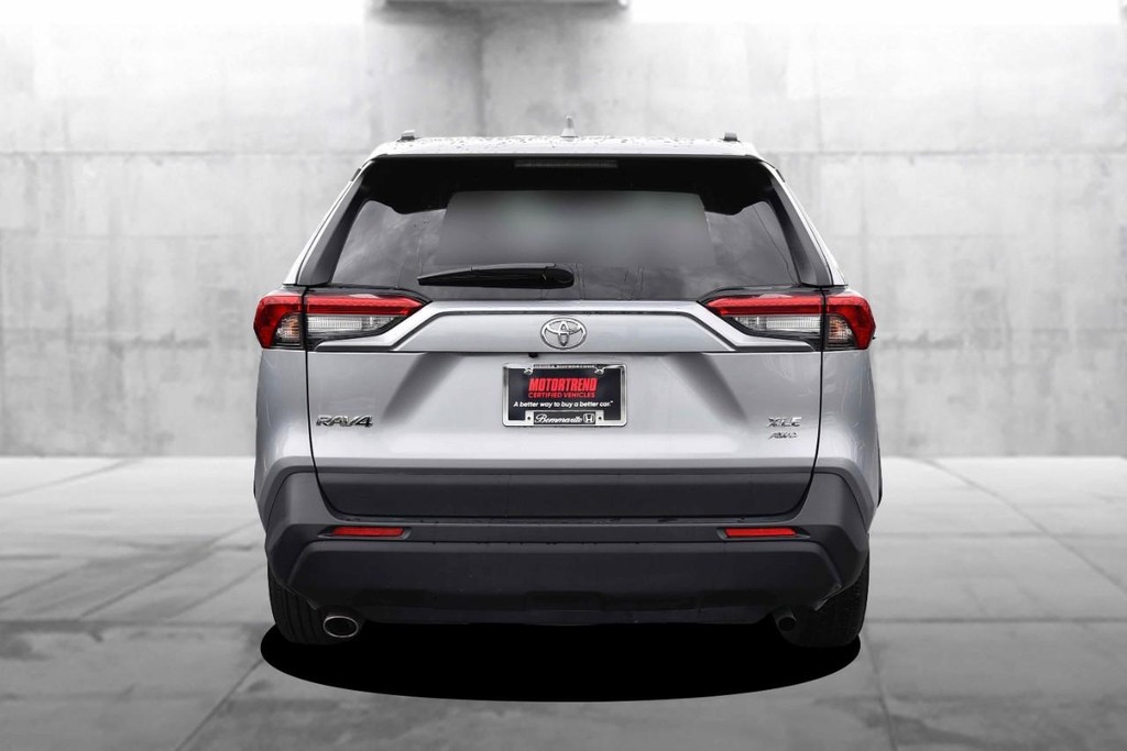 Toyota RAV4 Vehicle Image 06