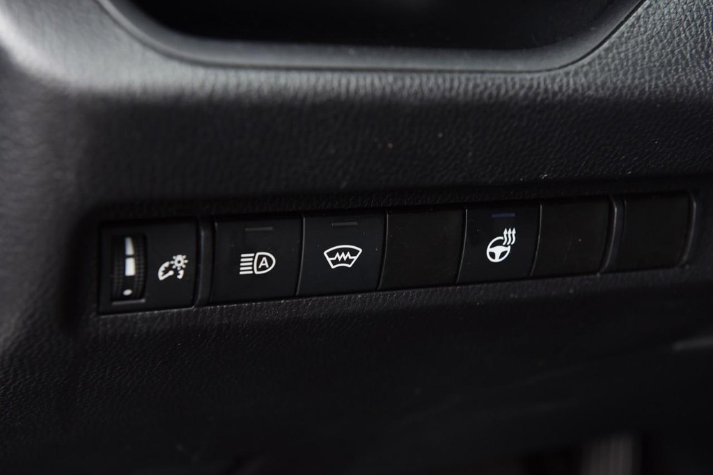 Toyota RAV4 Vehicle Image 10