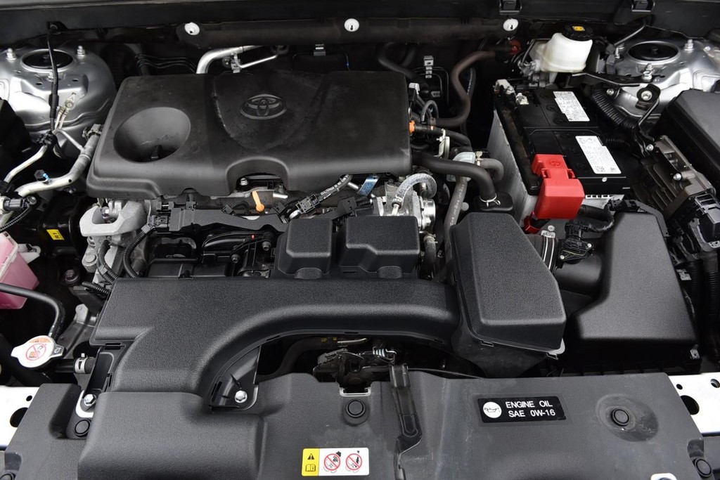 Toyota RAV4 Vehicle Image 24