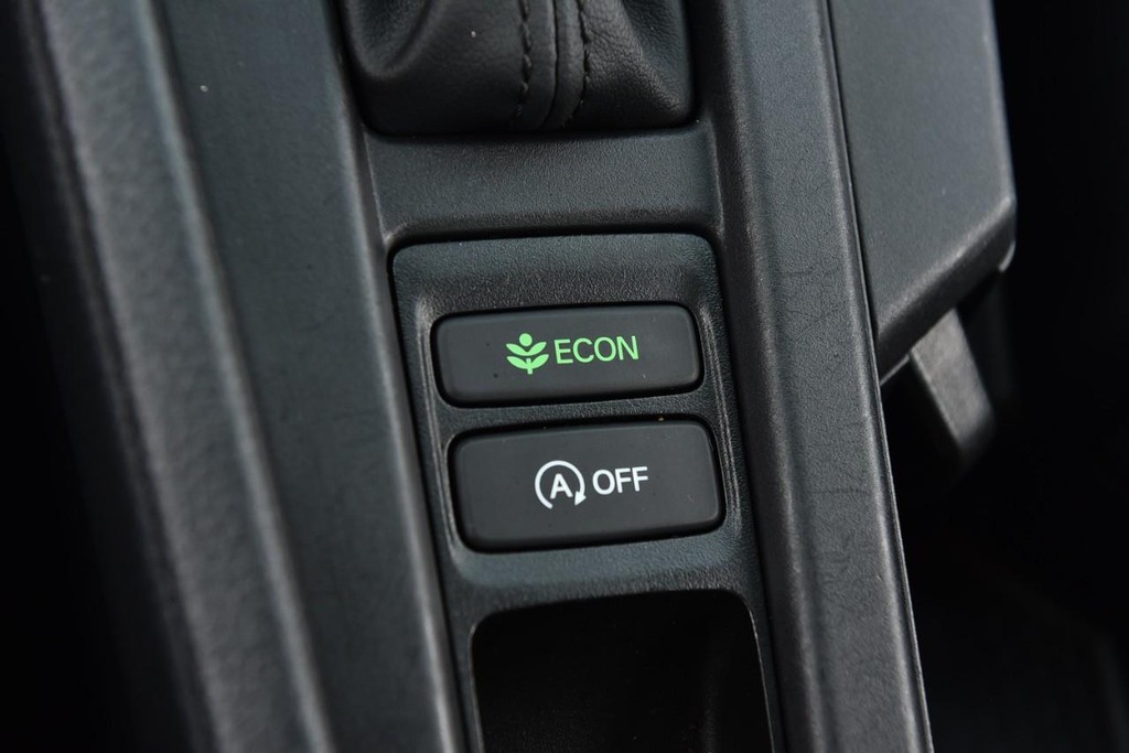 Honda Accord Sedan Vehicle Image 16