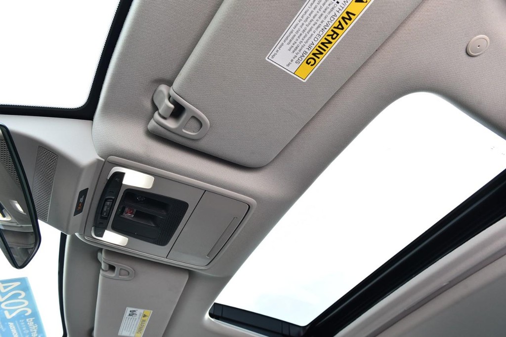 Honda Accord Sedan Vehicle Image 21