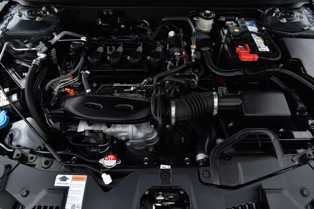 Honda Accord Sedan Vehicle Image 24