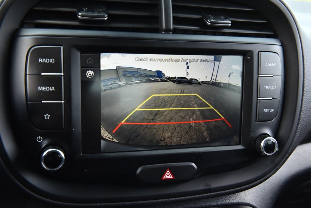 Kia Soul Vehicle Image 12