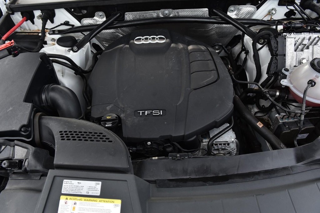 Audi Q5 Vehicle Full-screen Gallery Image 27